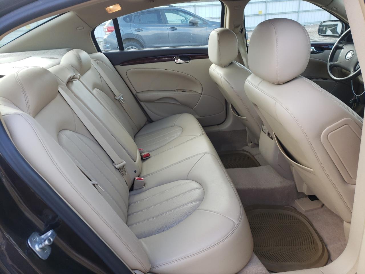 2007 Buick Lucerne - Image 10