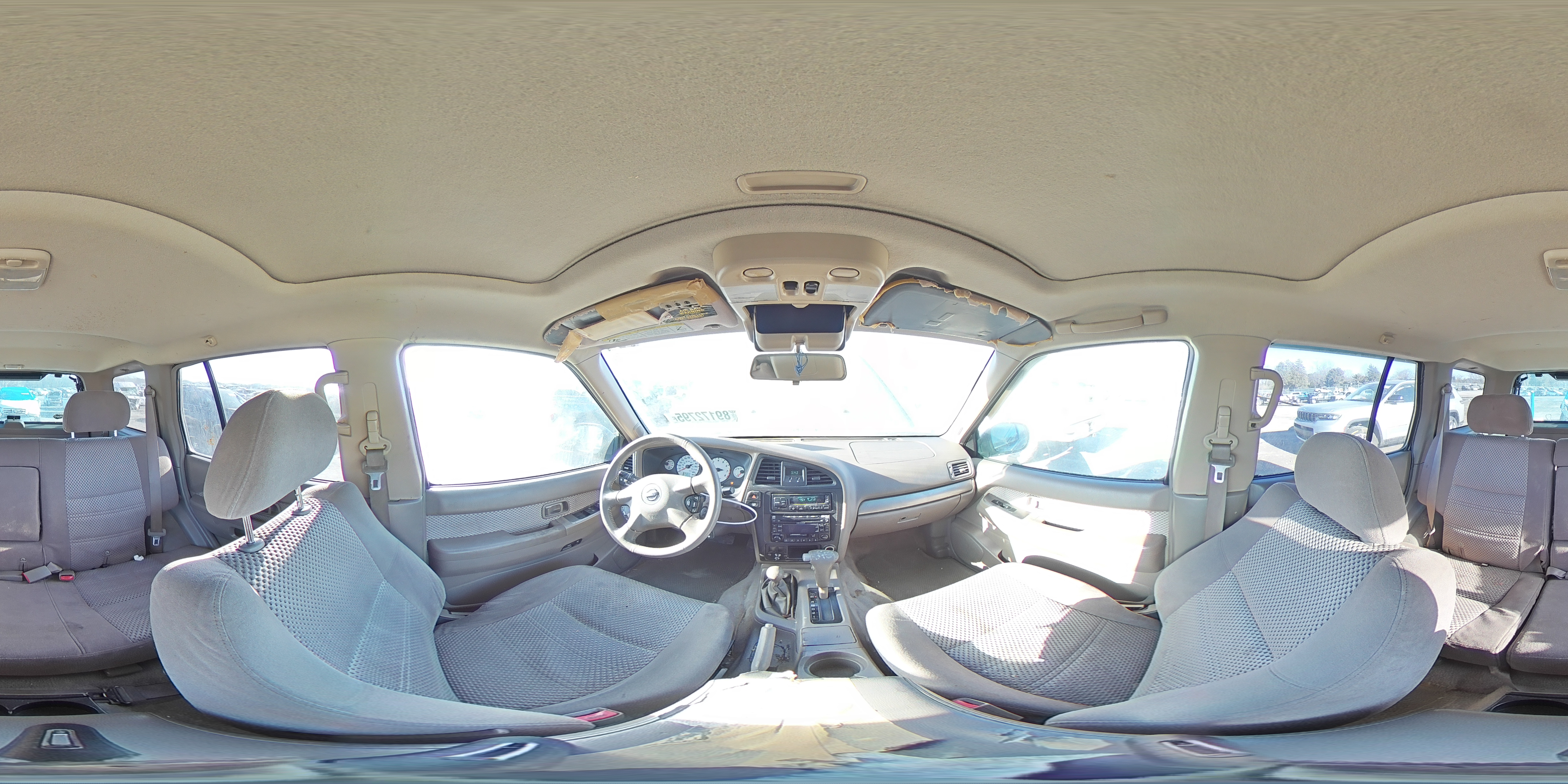 2004 Nissan Pathfinder - Image 14