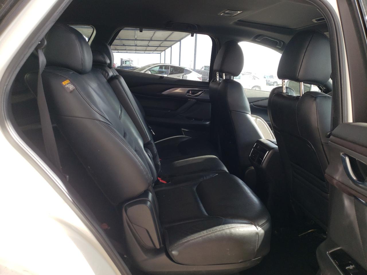 2017 Mazda CX-9 - Image 11