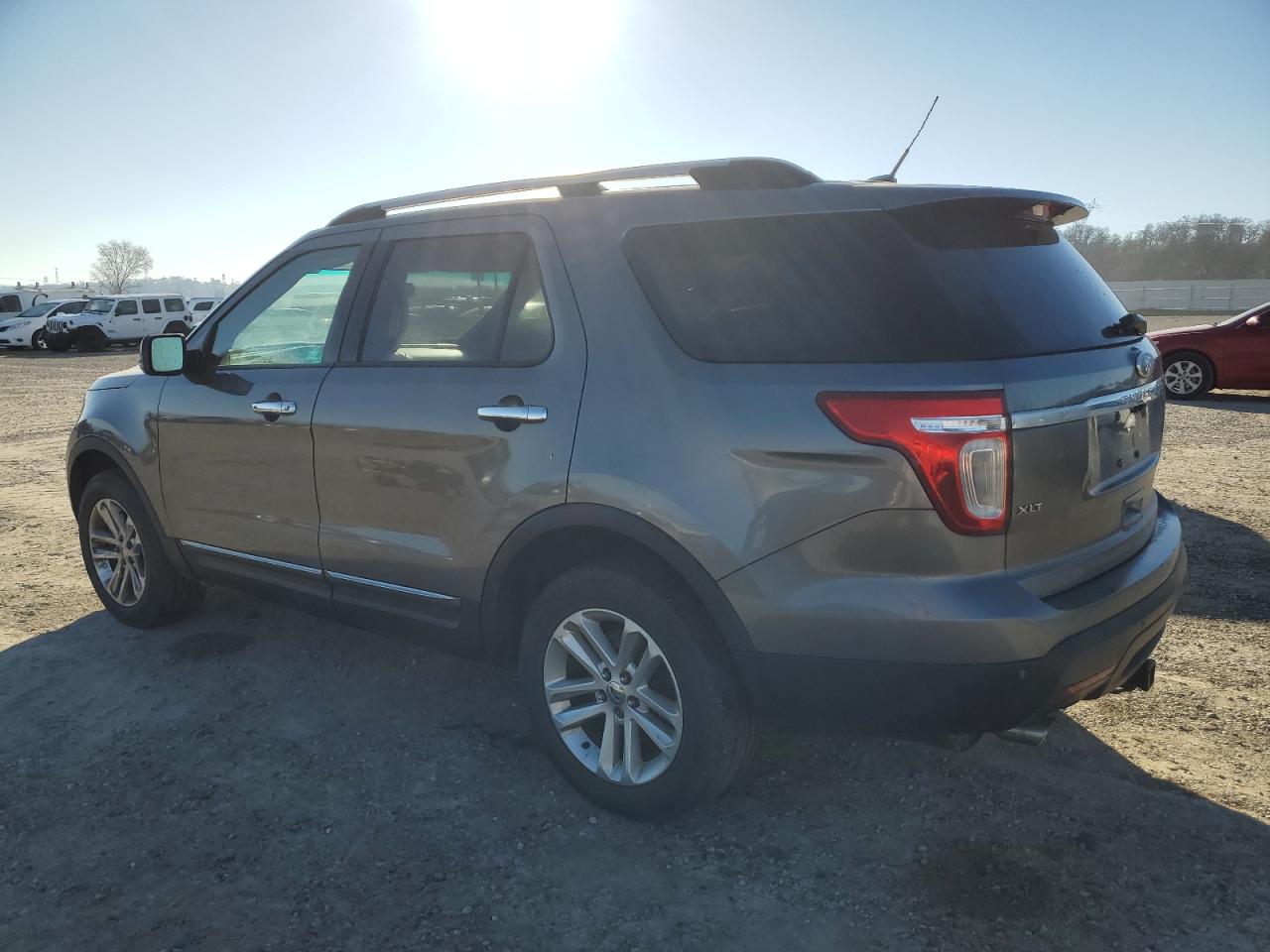 2011 Ford Explorer - Image 2