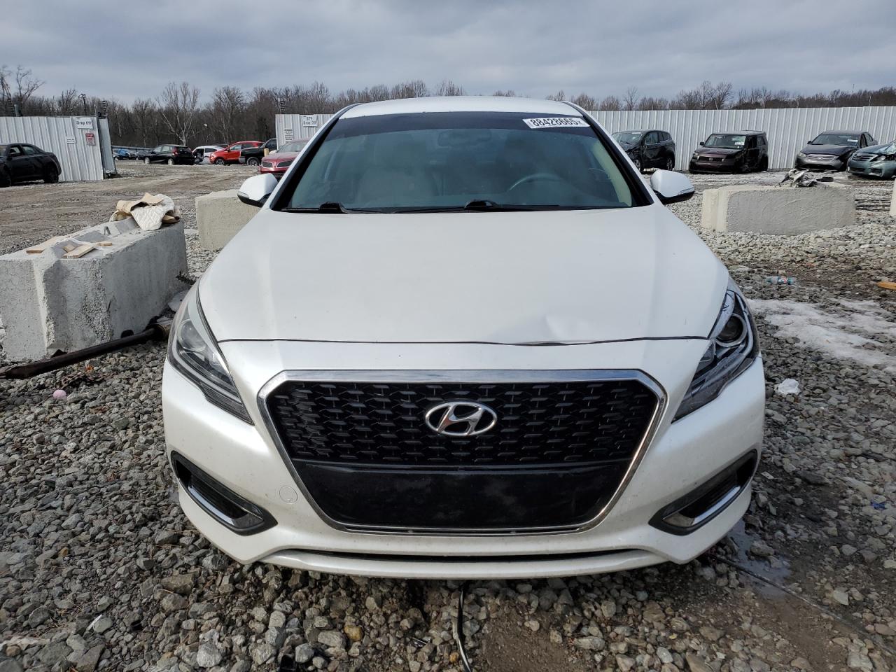 2017 Hyundai Sonata - Image 5