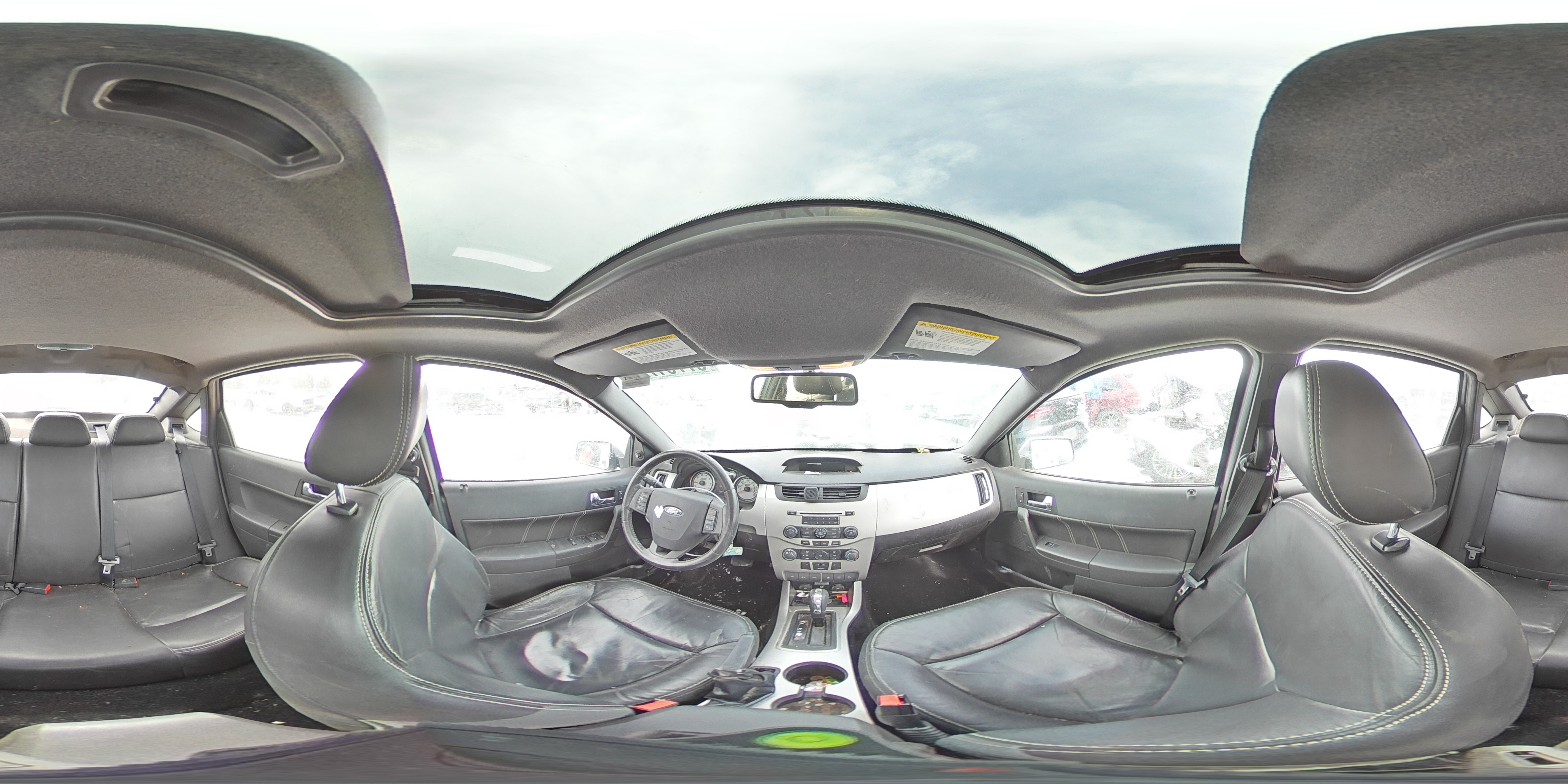 2010 Ford Focus - Image 13