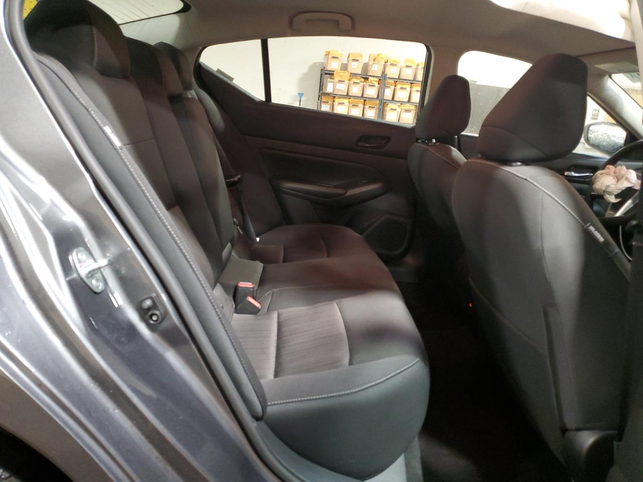2024 Nissan Altima - Image 10