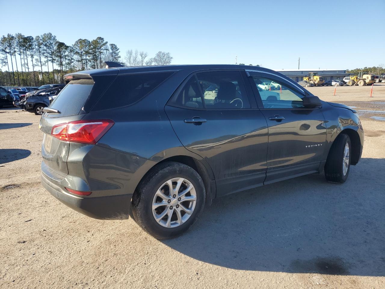 2019 Chevrolet Equinox - Image 3