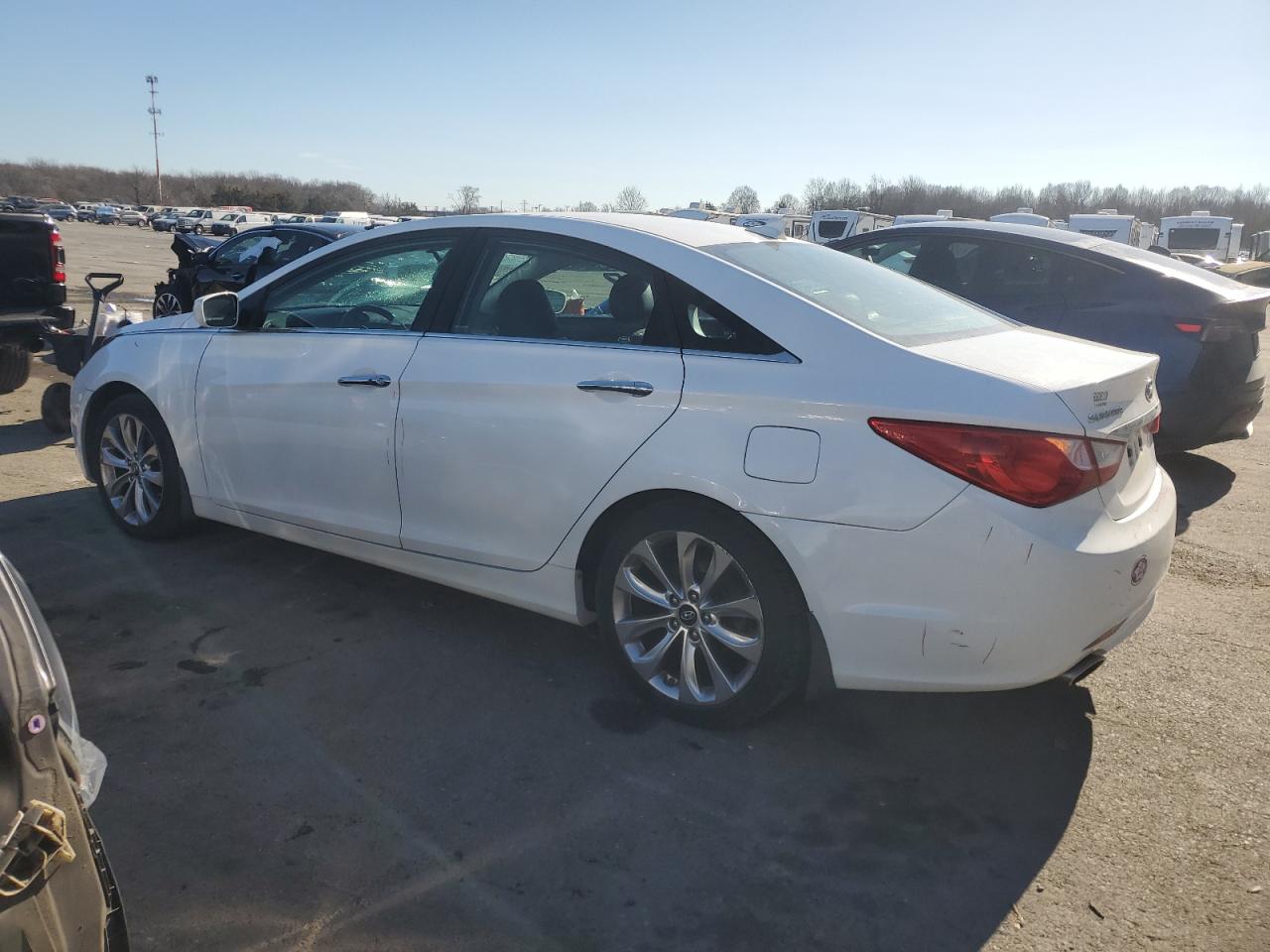 2013 Hyundai Sonata - Image 2