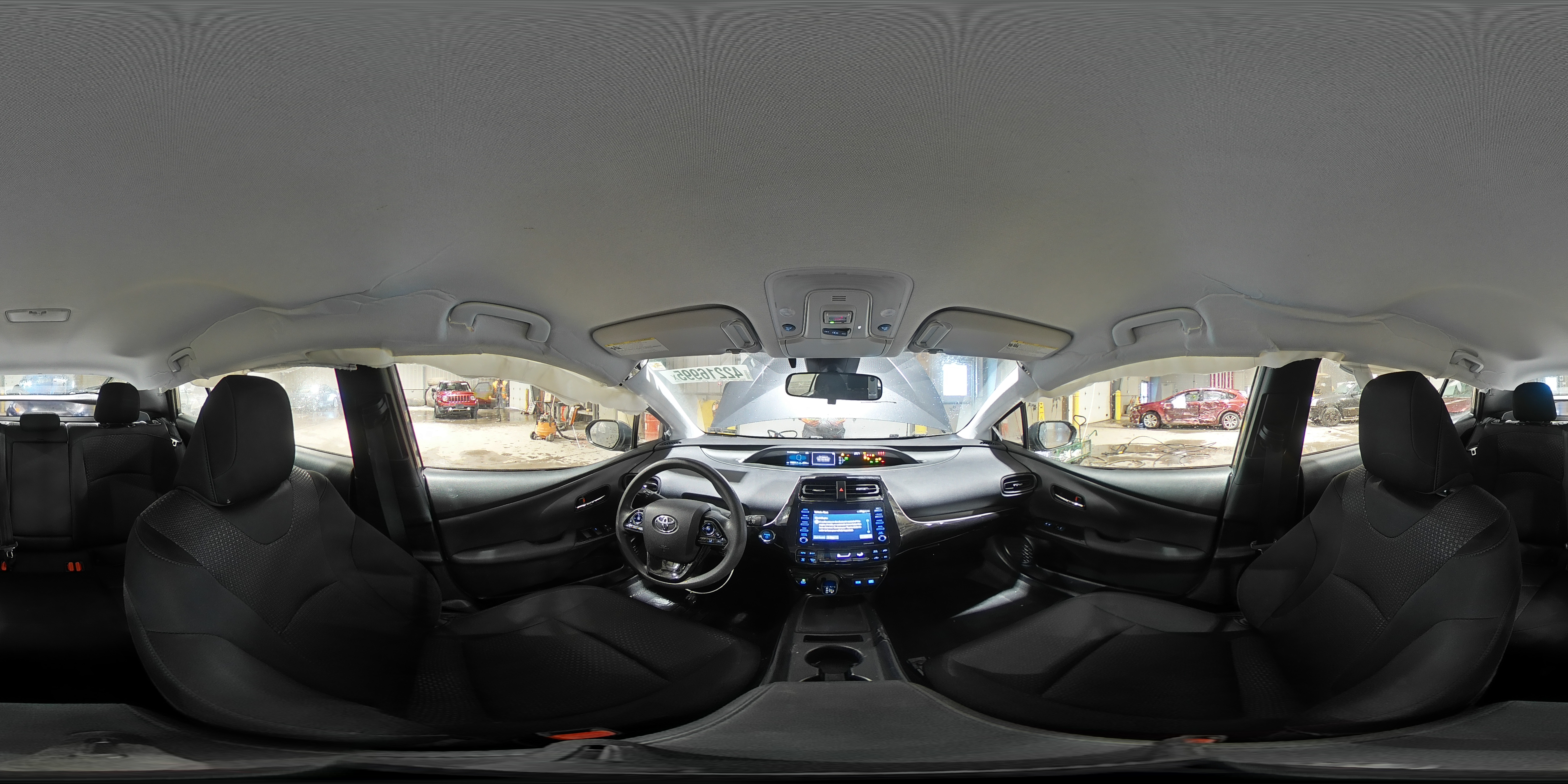 2021 Toyota Prius - Image 13