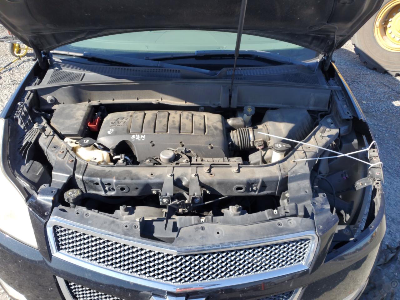 2010 Chevrolet Traverse - Image 12