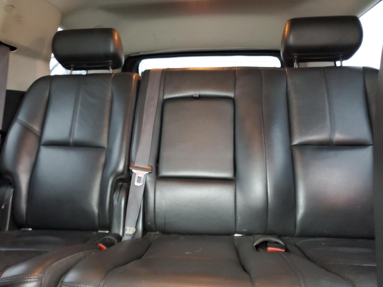 2009 GMC Yukon - Image 10