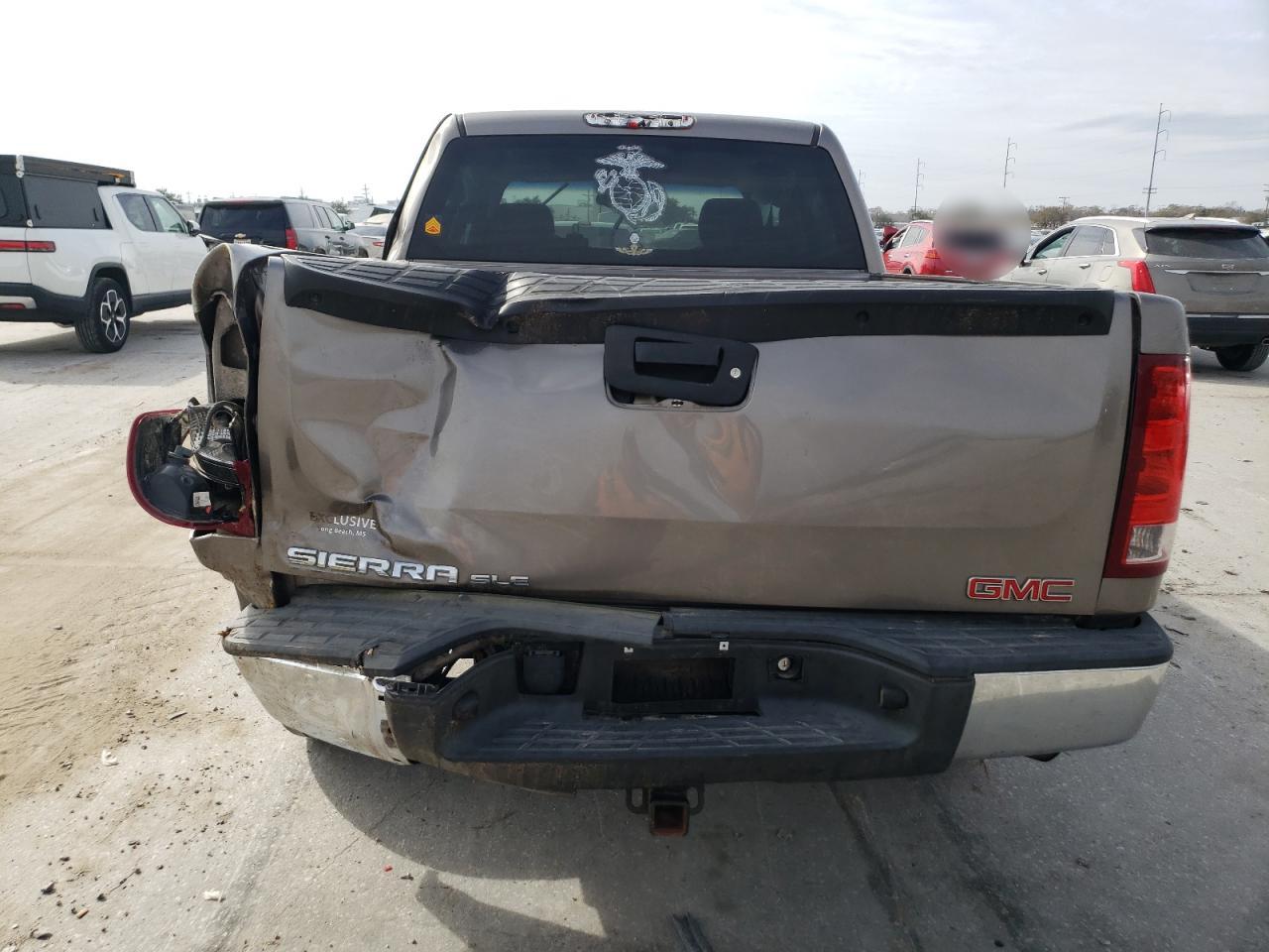 2012 GMC Sierra - Image 6