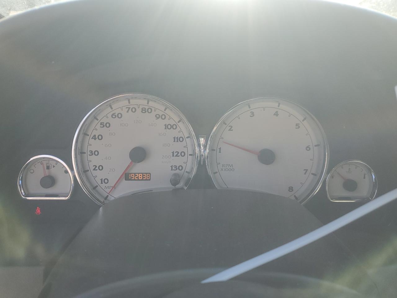 2005 Saturn VUE - Image 9