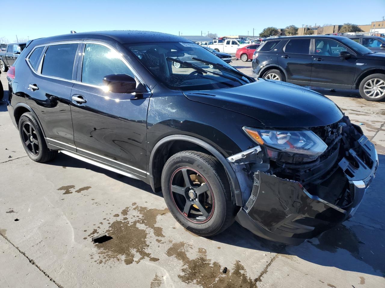 2018 Nissan Rogue - Image 4