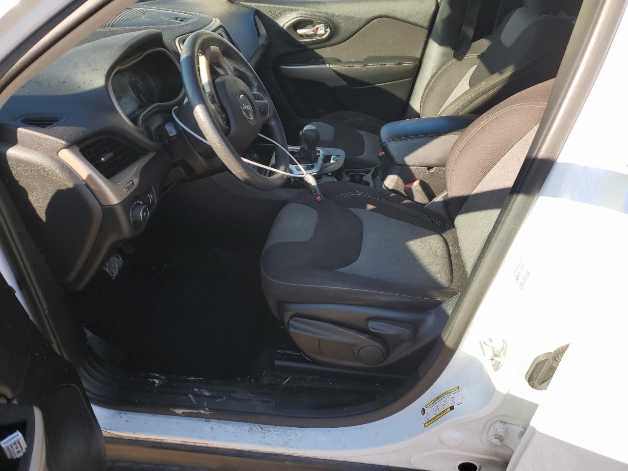 2018 Jeep Grand Cherokee - Image 7