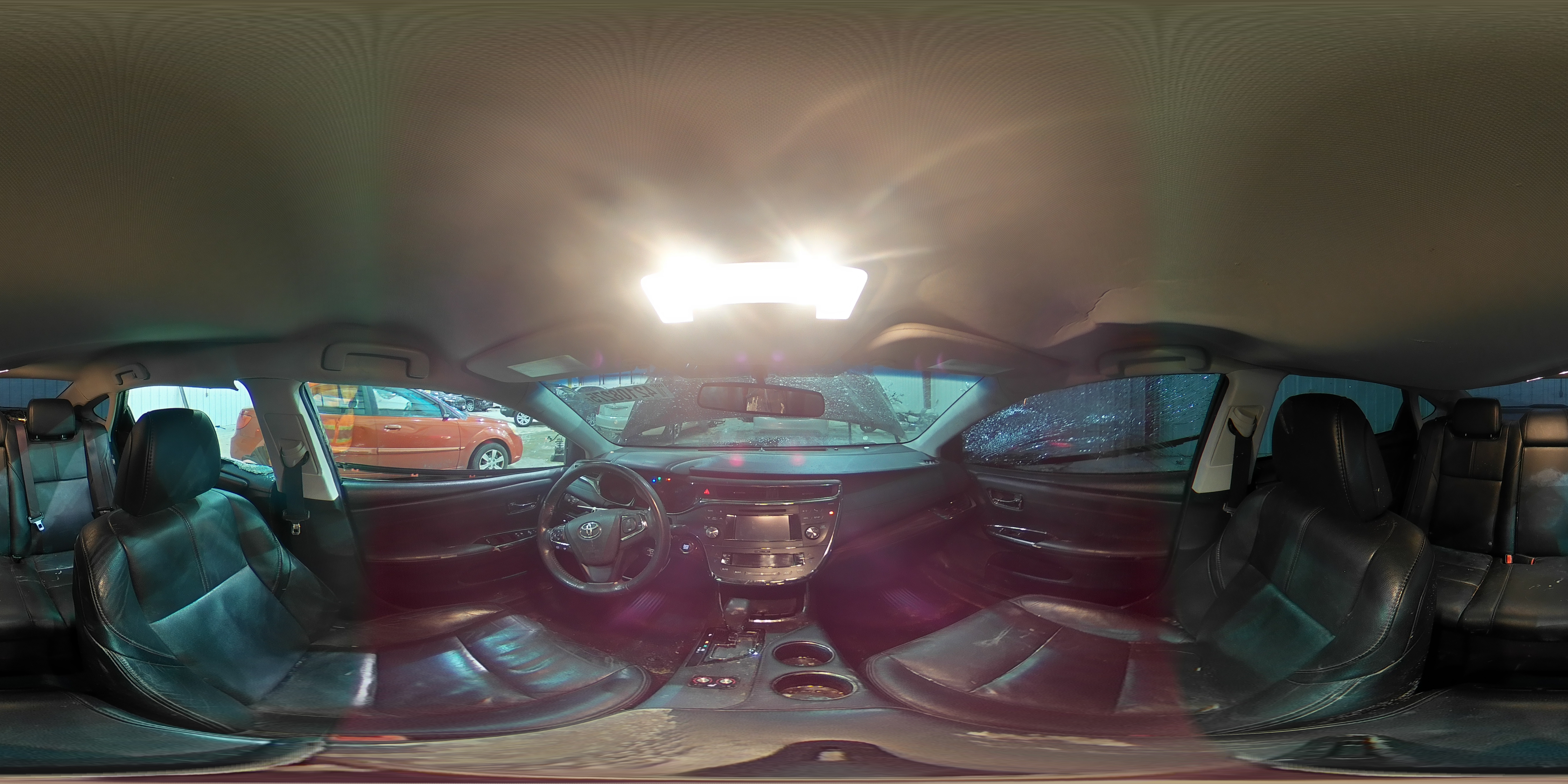 2013 Toyota Avalon - Image 14