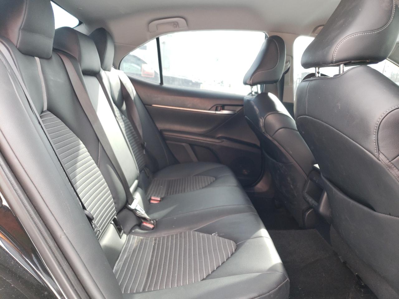 2020 Toyota Camry - Image 10