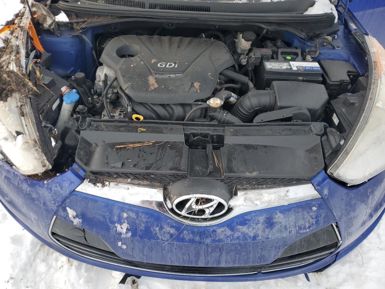 2012 Hyundai Veloster - Image 11