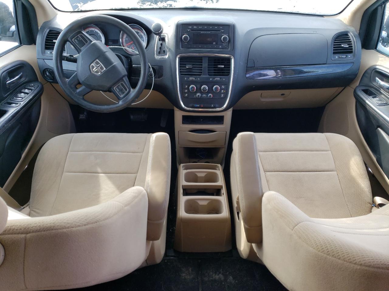 2013 Dodge Caravan - Image 8