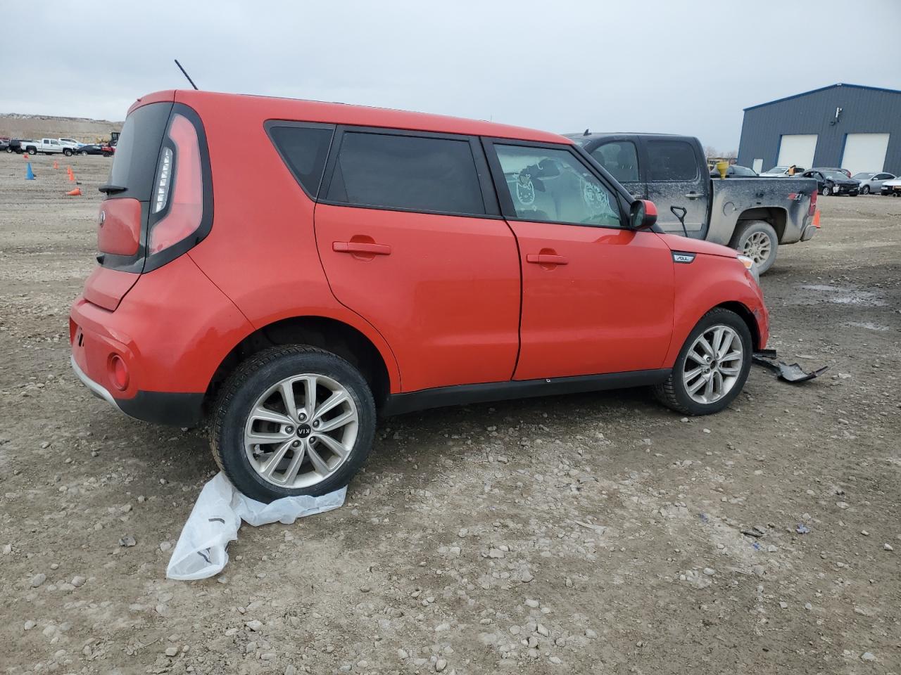 VIN KNDJP3A50H7426687 2017 KIA SOUL no.3