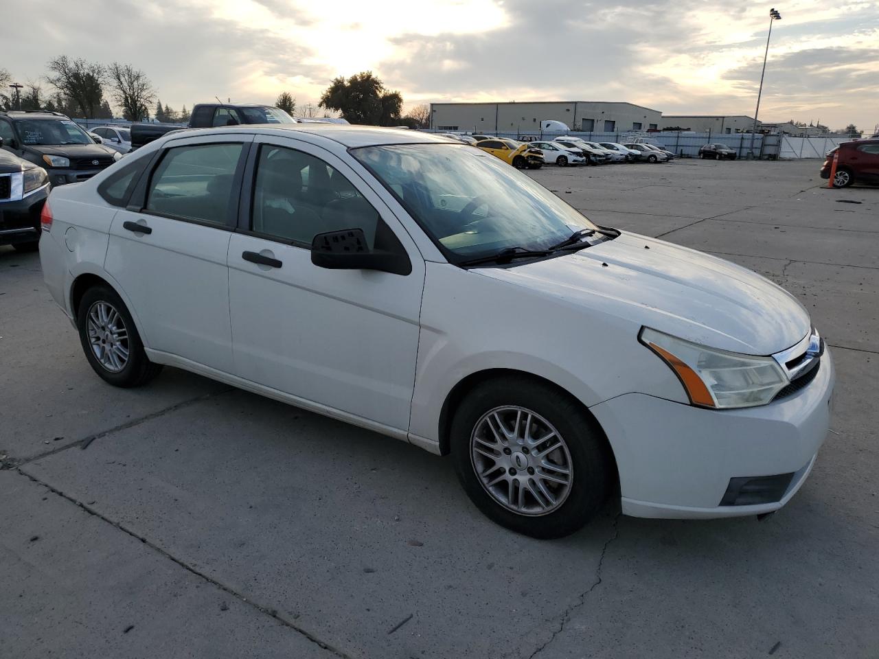 2009 Ford Focus - Image 4