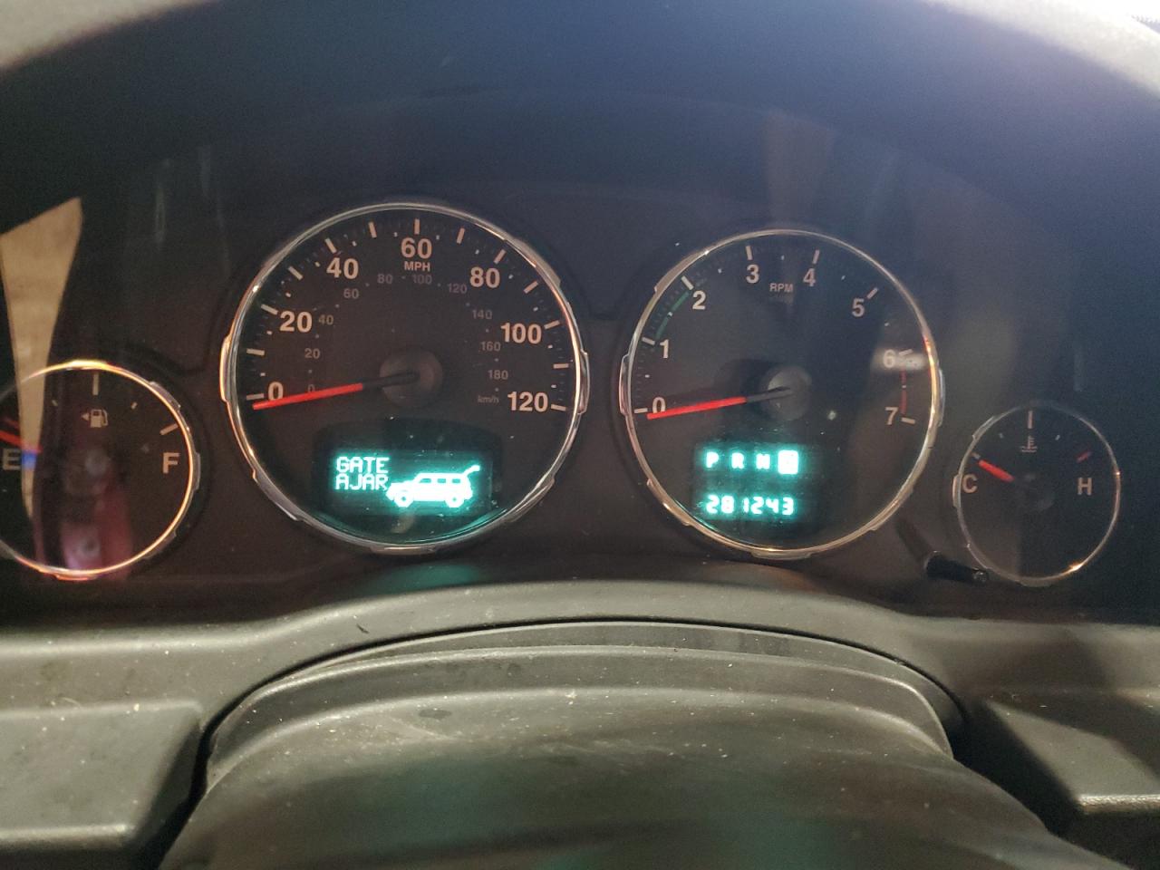 2012 Jeep Liberty (North America) - Image 9