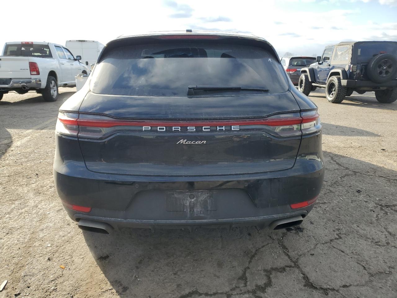 VIN WP1AA2A50LLB03217 2020 PORSCHE MACAN no.6