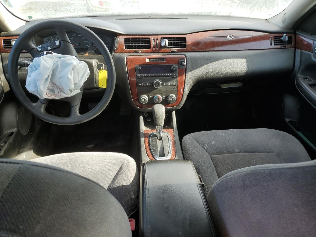 2008 Chevrolet Impala - Image 8