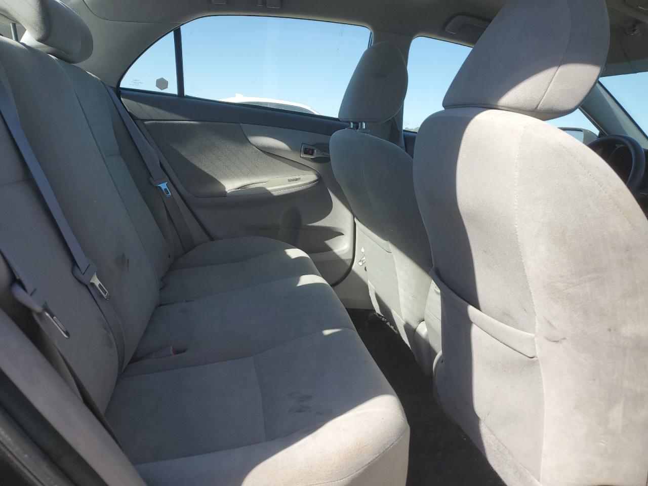 2010 Toyota Corolla - Image 10