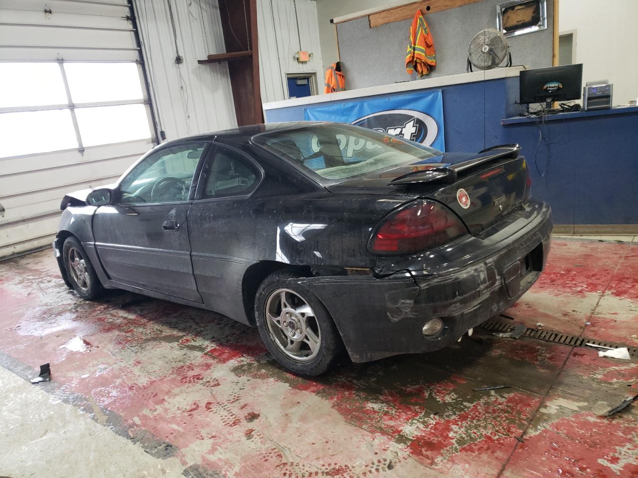 2005 Pontiac Grand AM - Image 2