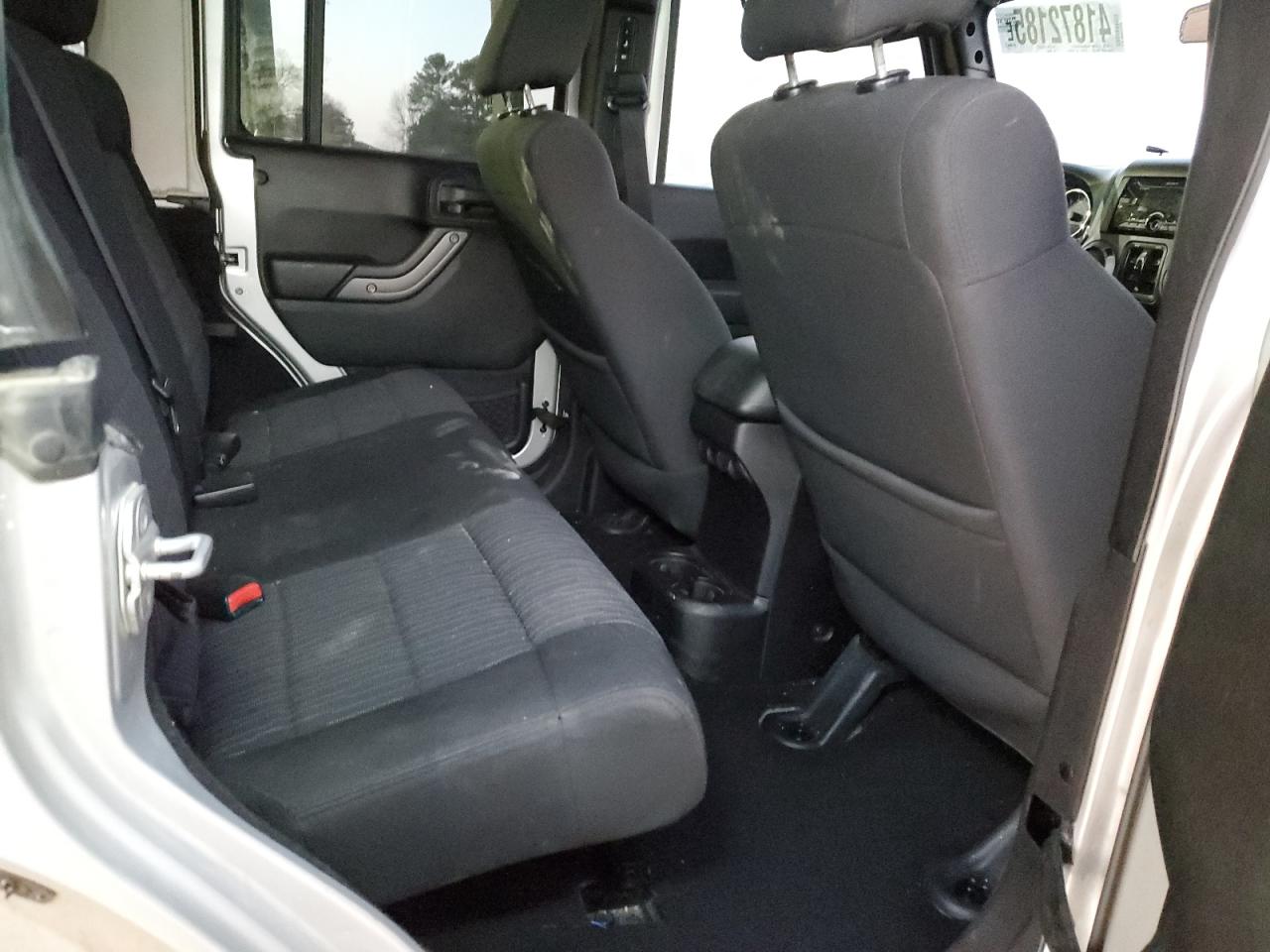 2012 Jeep Wrangler - Image 12