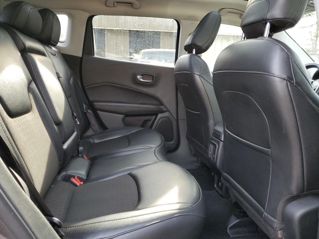 2020 Jeep Compass - Image 10