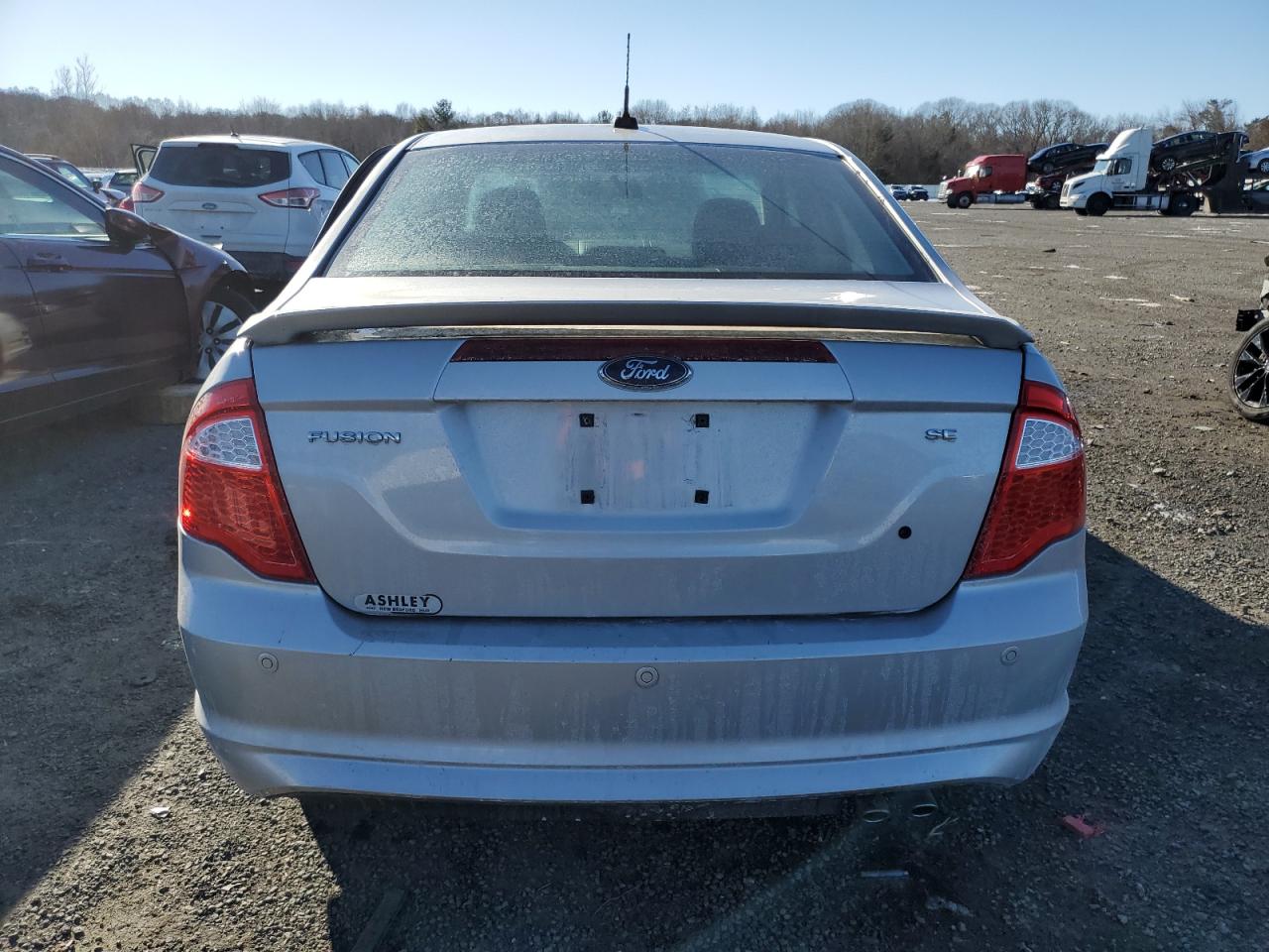 2010 Ford Fusion - Image 6