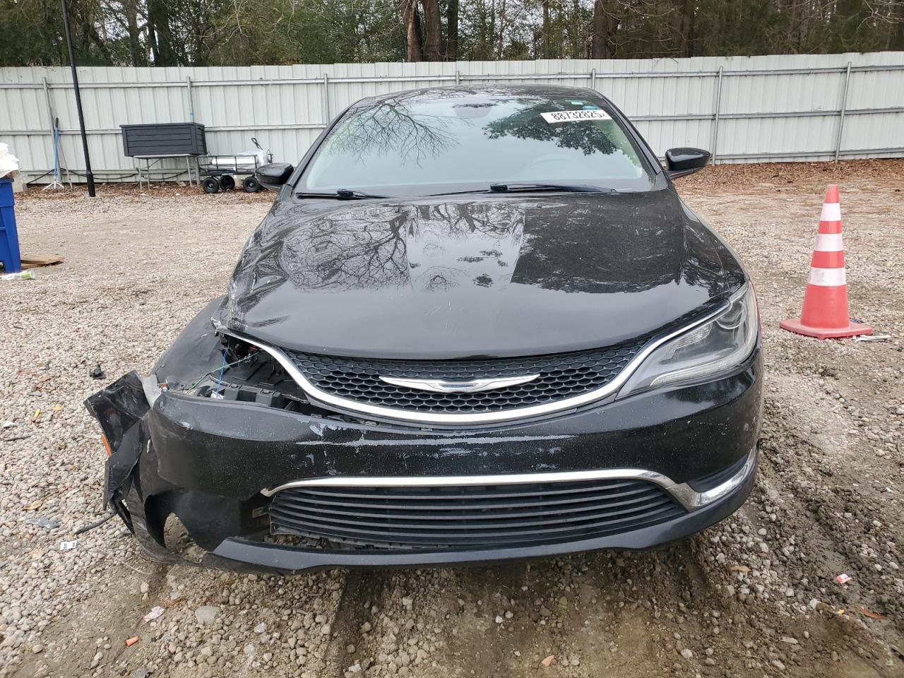 2016 Chrysler 200 - Image 5