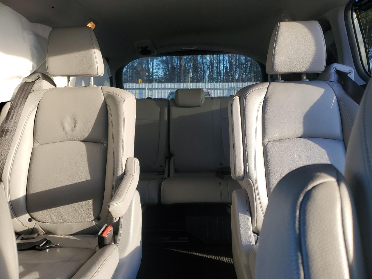 2018 Honda Odyssey - Image 10