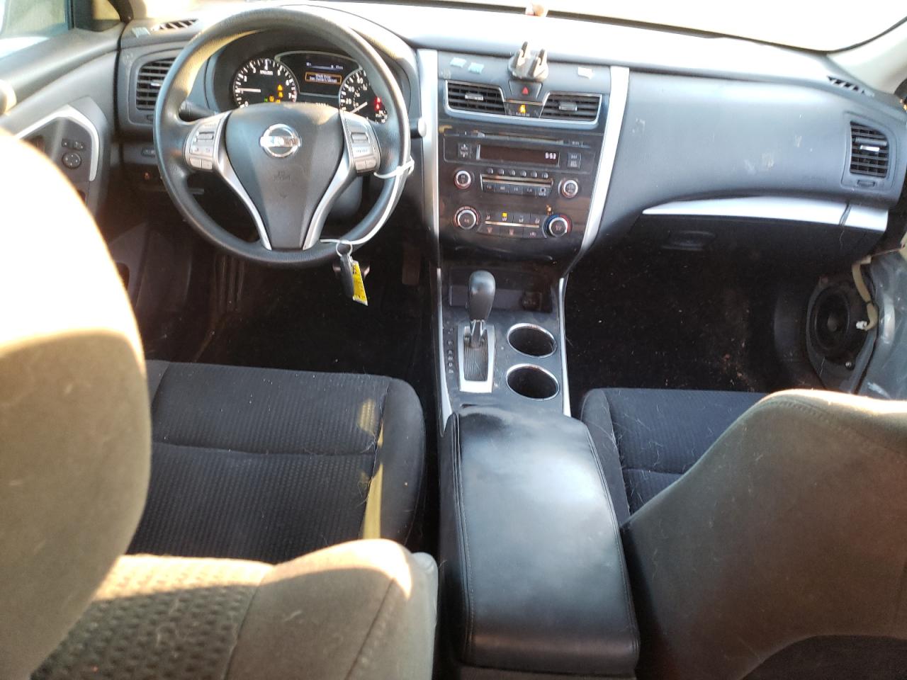 2015 Nissan Altima - Image 8