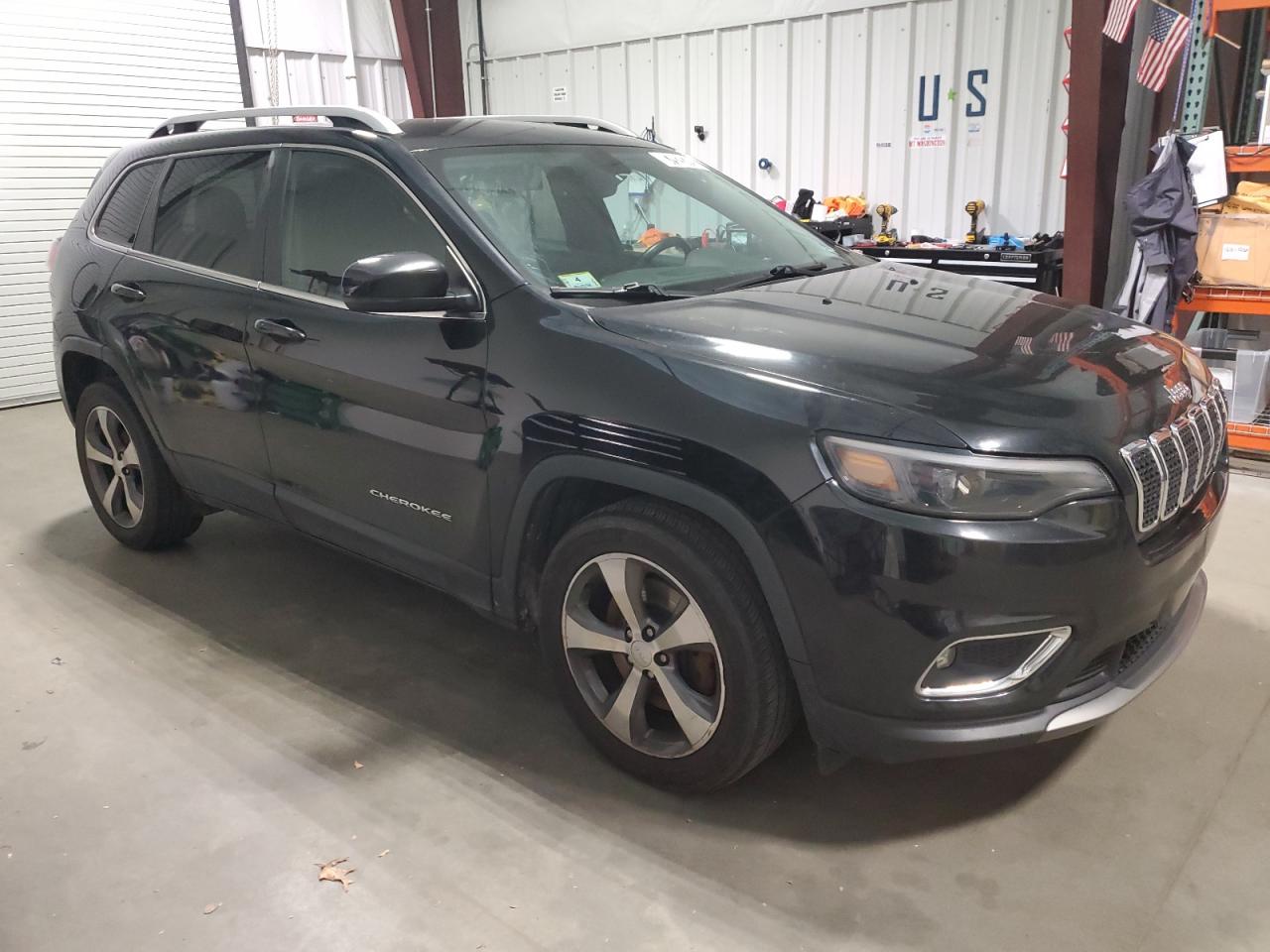 2019 Jeep Grand Cherokee - Image 4
