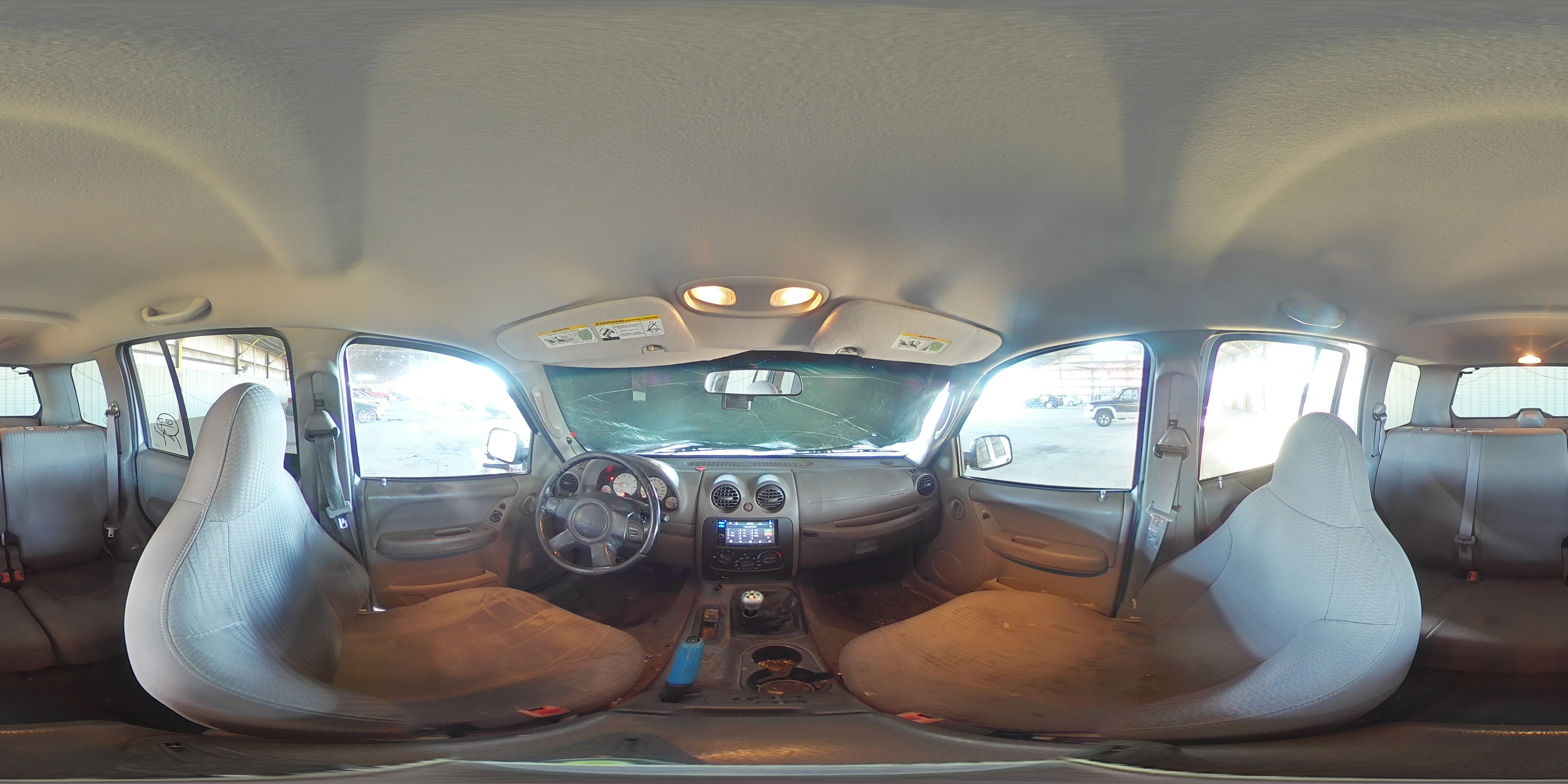 2004 Jeep Liberty (North America) - Image 13
