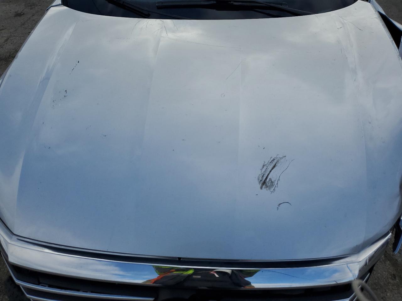 2021 Volkswagen Passat - Image 13