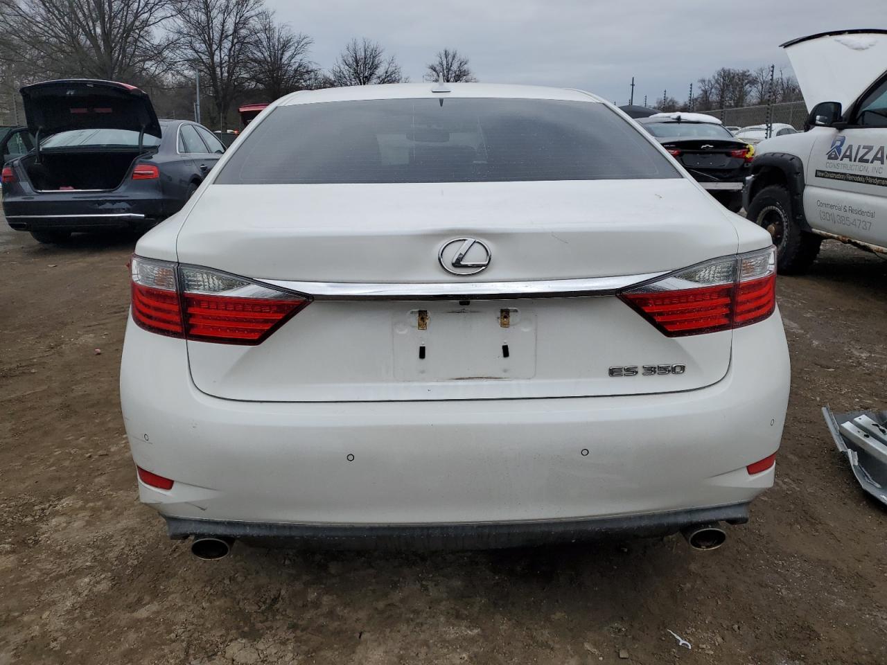 2014 Lexus ES - Image 6