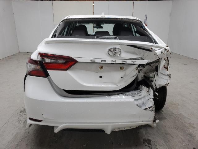 TOYOTA CAMRY 2021 Белы