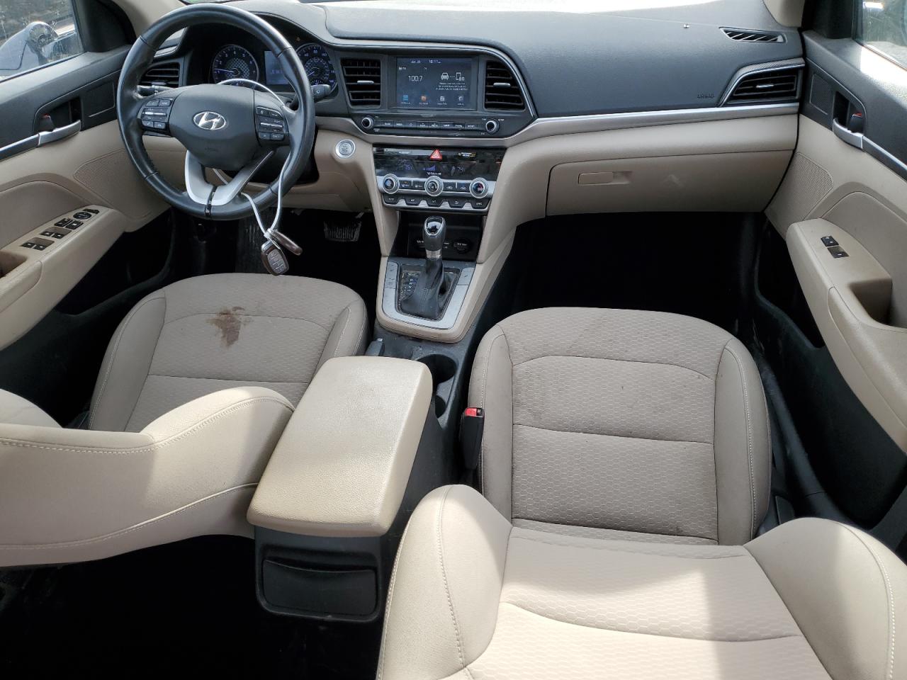 2020 Hyundai Elantra - Image 8