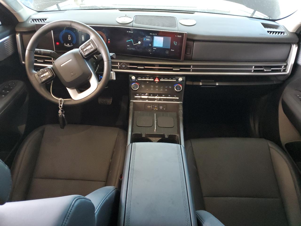2024 Hyundai Santa Fe - Image 8