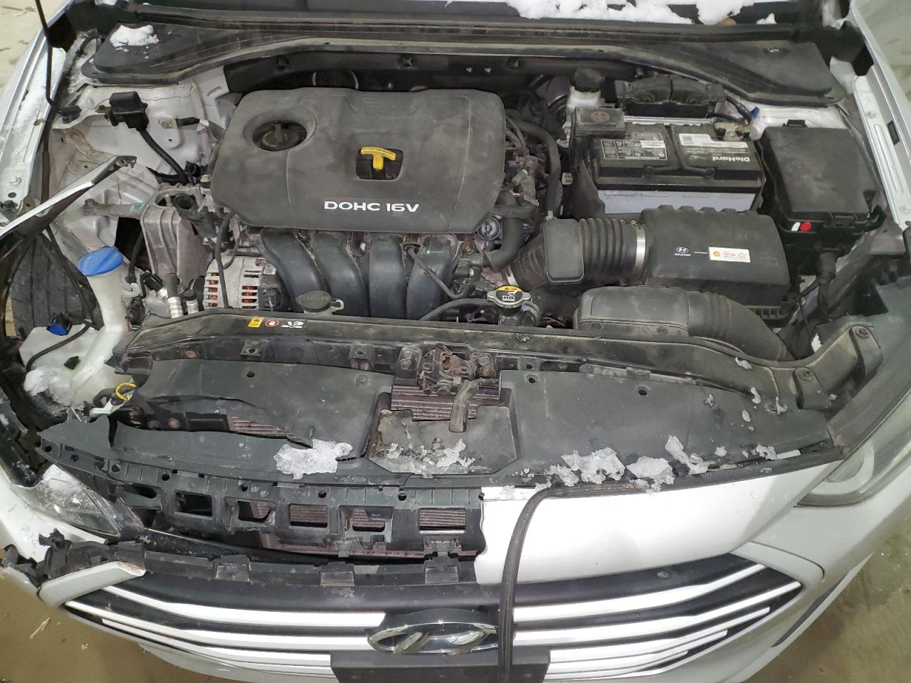 2017 Hyundai Elantra - Image 11
