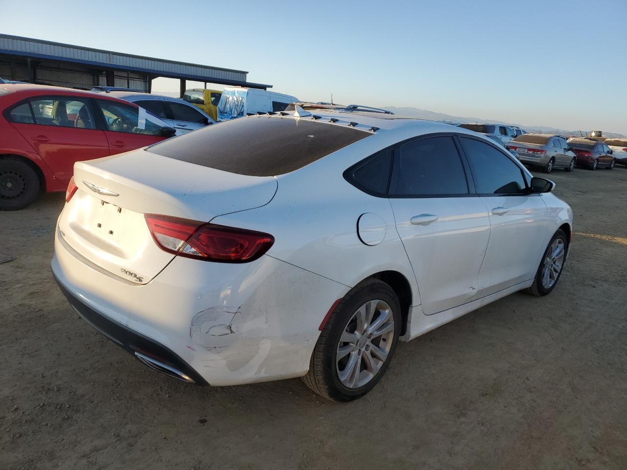 2016 Chrysler 200 - Image 3