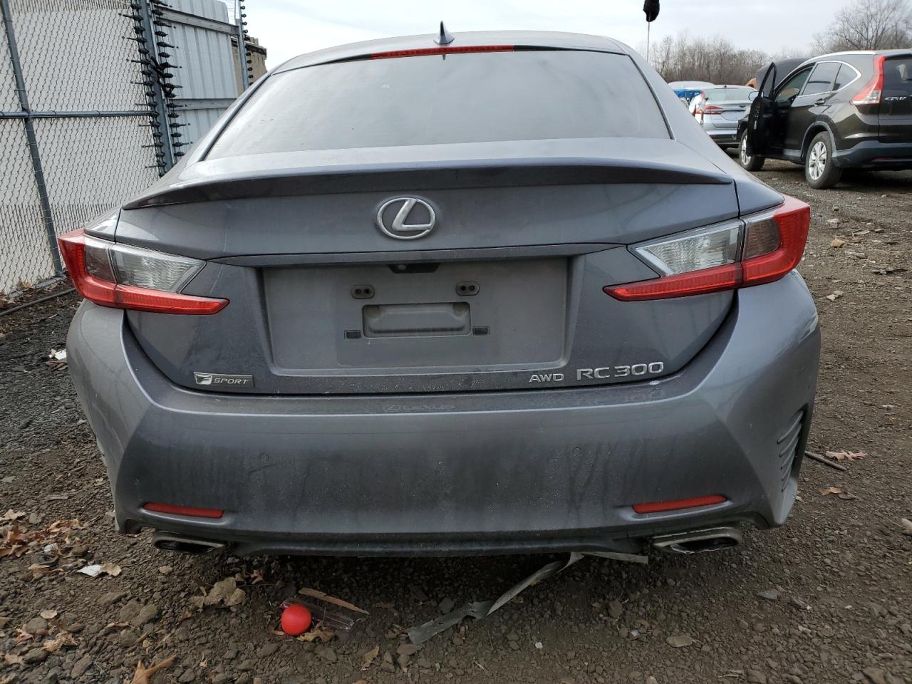 2016 Lexus RC - Image 6