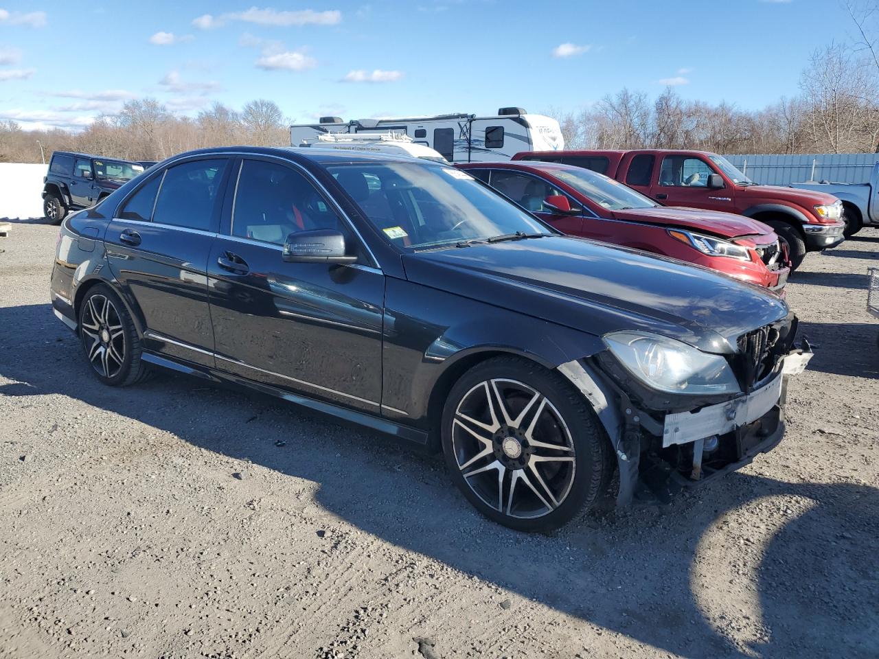 VIN WDDGF8ABXDA842958 2013 MERCEDES-BENZ C-CLASS no.4