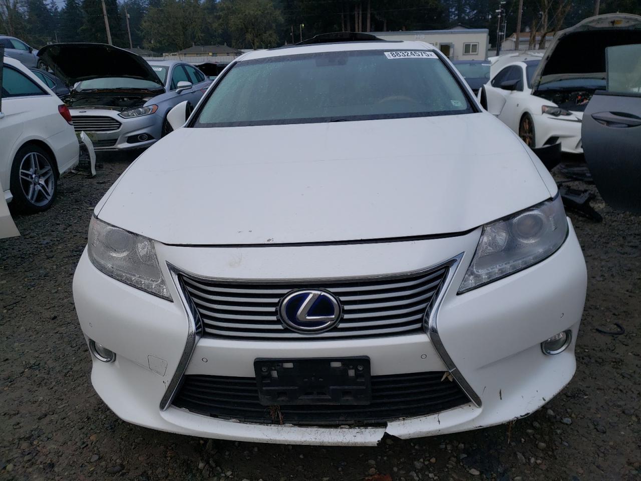 2014 Lexus ES - Image 5