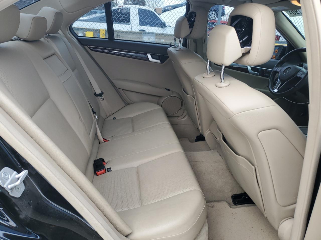 2014 Mercedes-Benz C-klasse - Image 10