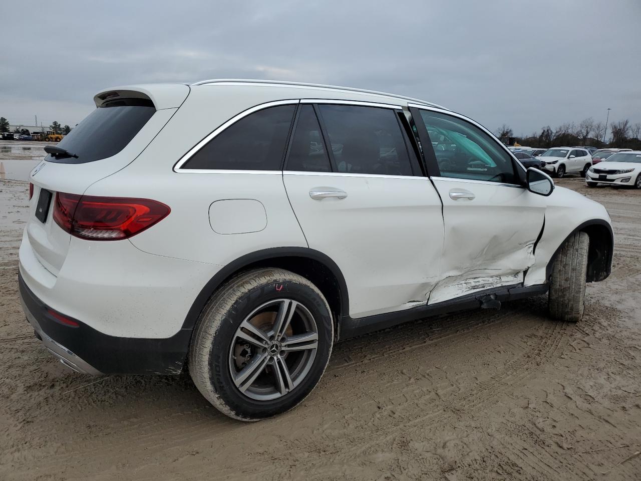 2020 Mercedes-Benz GLC - Image 3
