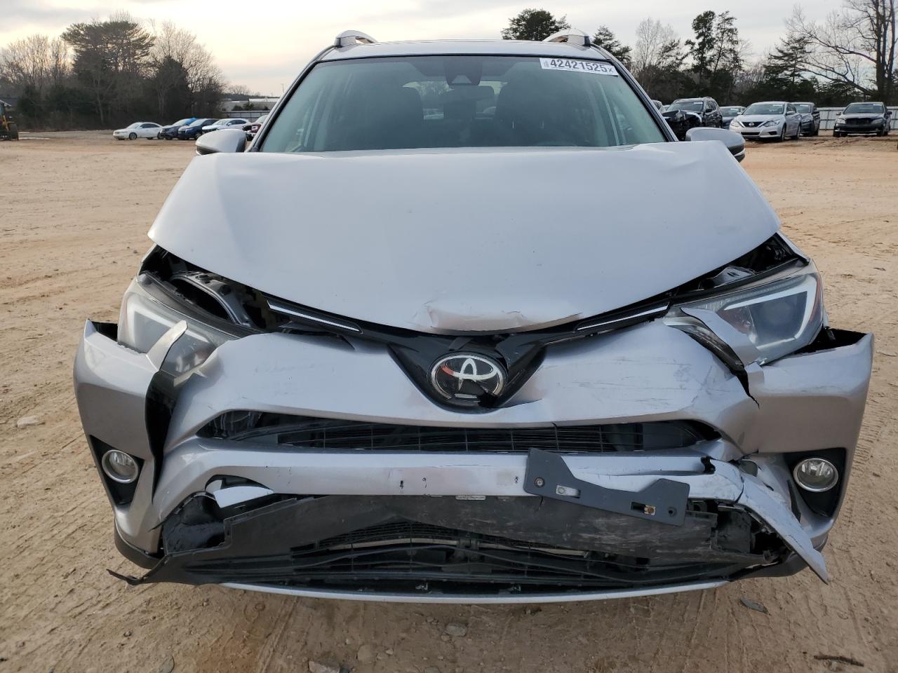 2017 Toyota RAV 4 - Image 5