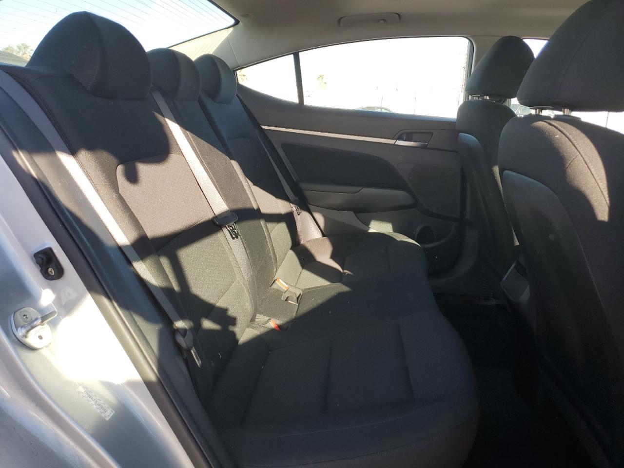 2020 Hyundai Elantra - Image 10