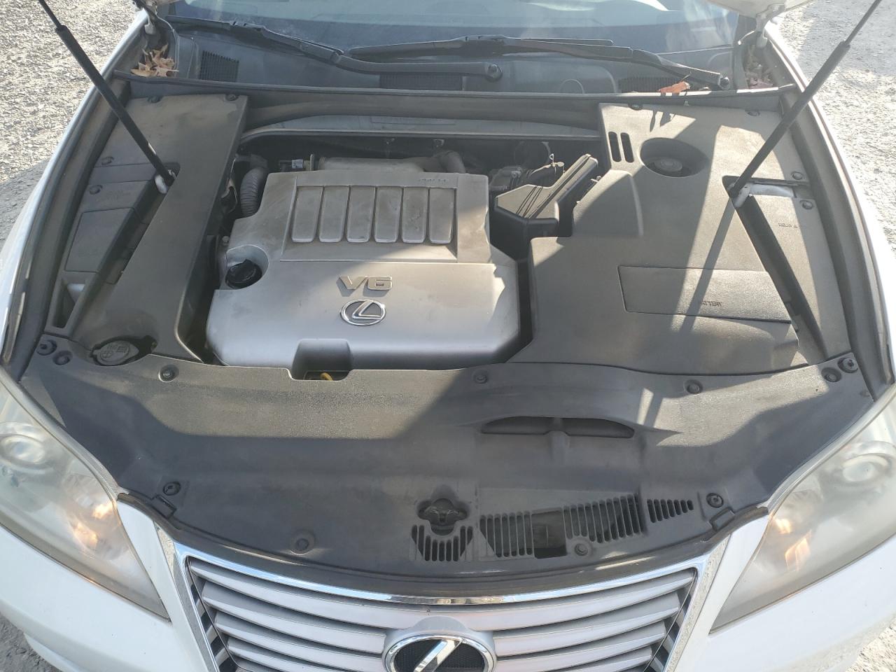 2010 Lexus ES - Image 11